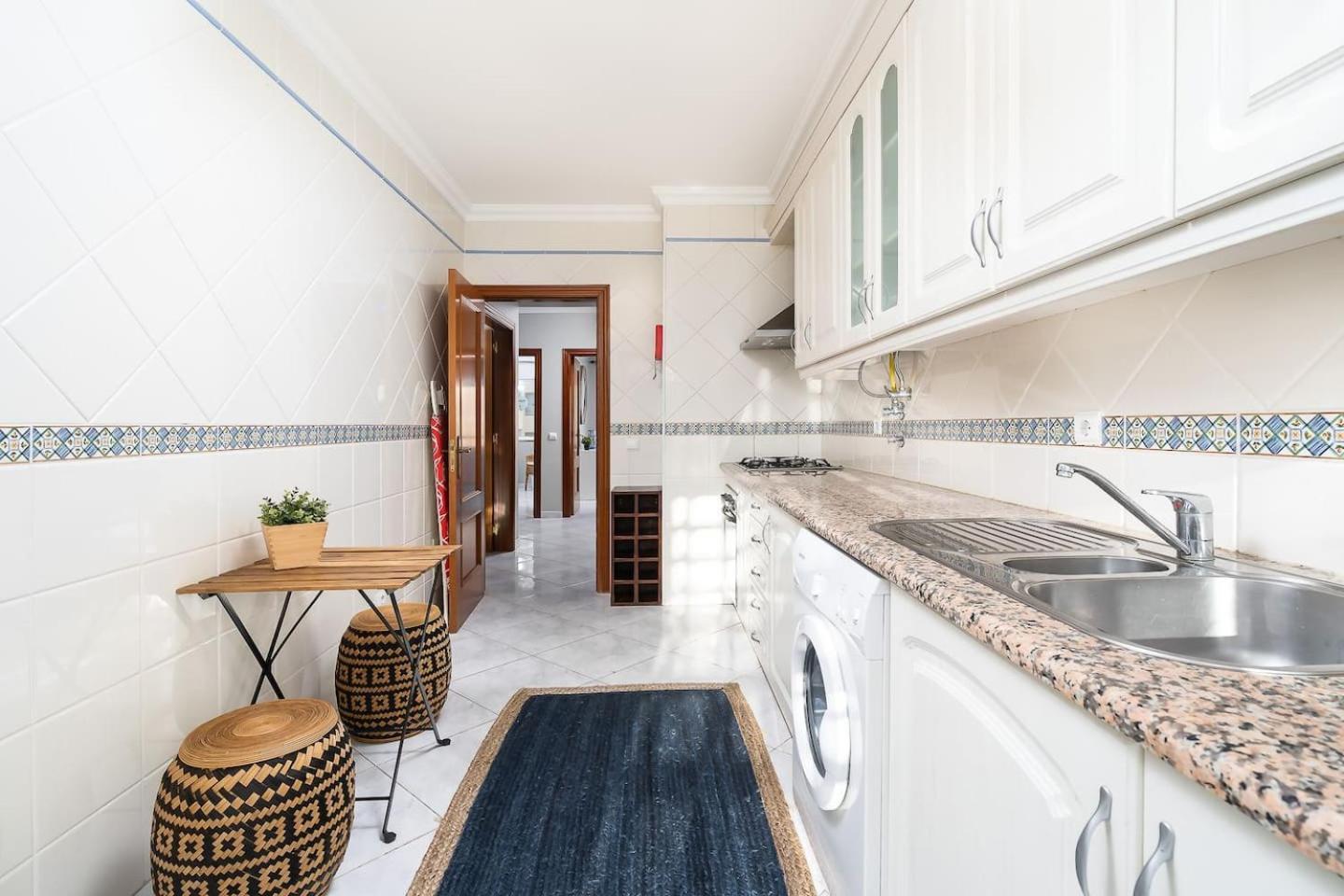 Spacious&Bright2Bedroom Apt Near Beaches,Sleeps 6 Portimao Exterior photo